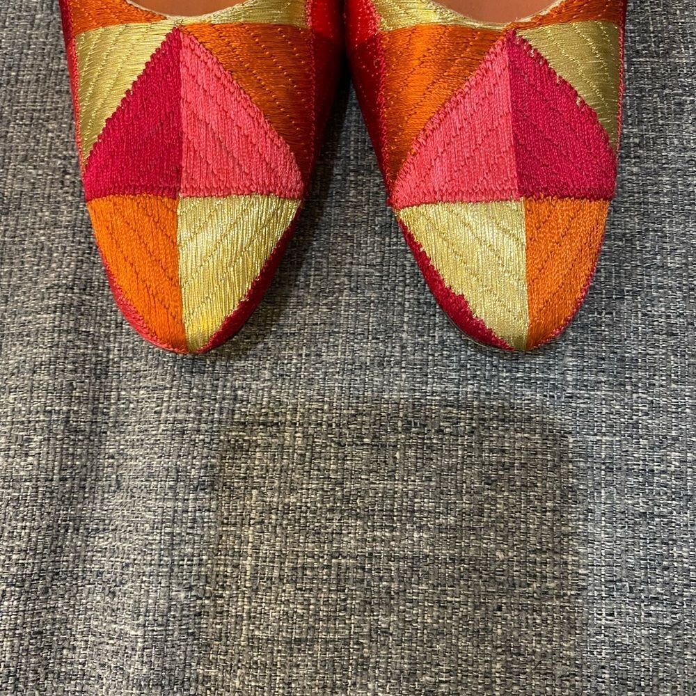 Fendi Red and Gold Geometric Mules - Picture 2 of 11